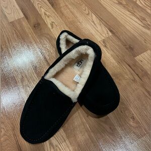 Mens Ugg Black Mascot slipper | size 11 US